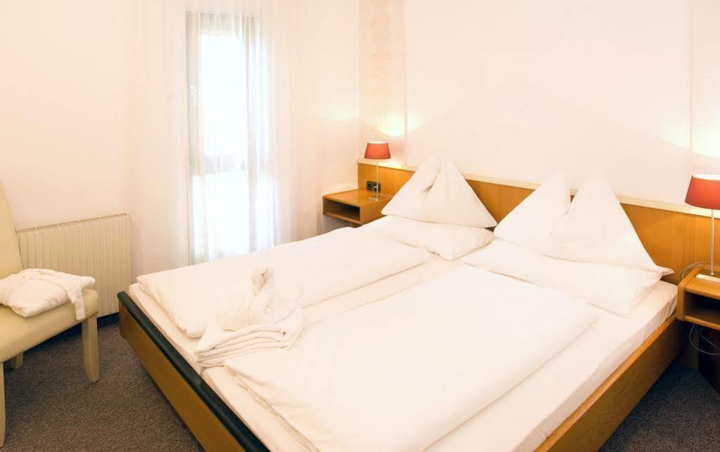 Hotel Garni Elisabeth Пёрчах-ам-Вёртерзе Экстерьер фото